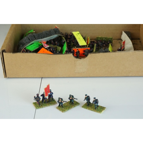 330 - Collection of miniature metal and plastic war gaming vehicles and accessories, painted, vg quality