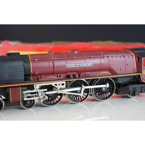 35a - Two boxed Hornby OO gauge locomotives to include Triang Hornby R855N LNER Flying Scotsman with steam... 