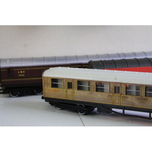 36 - Nine Hornby OO gauge coaches featuring 2 x Royal Mail coaches plus a Hornby Morning Star 4-6-2 locom... 