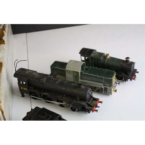 39 - 12 OO gauge locomotives to include Airfix 0-6-0 LMS with tender, Bachmann 0-6-2 GWR etc