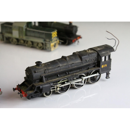 39 - 12 OO gauge locomotives to include Airfix 0-6-0 LMS with tender, Bachmann 0-6-2 GWR etc