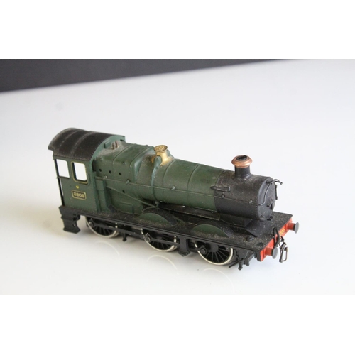 39 - 12 OO gauge locomotives to include Airfix 0-6-0 LMS with tender, Bachmann 0-6-2 GWR etc