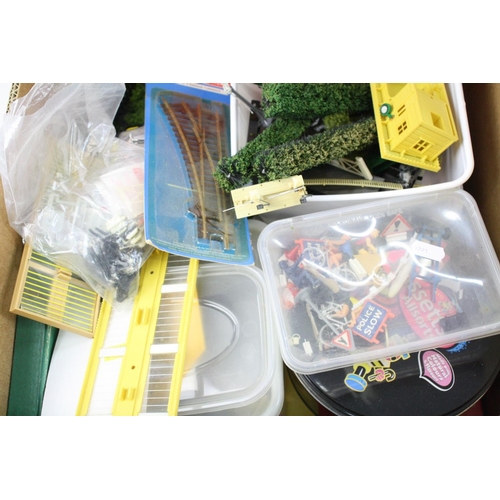 68 - Large quantity of OO gauge model railway accessories to include trackside scenery, boxed Hornby R863... 