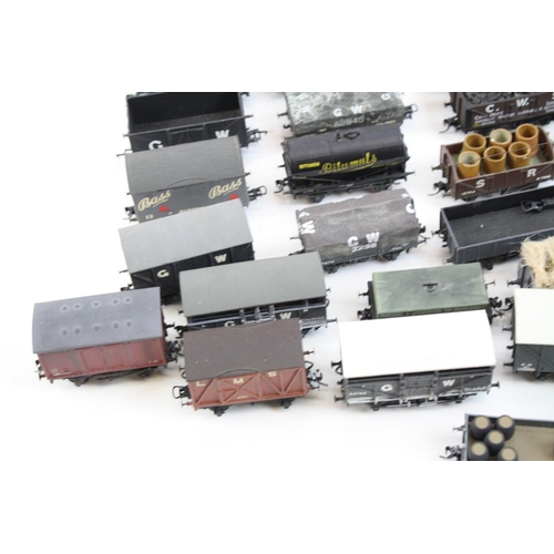 72 - 39 OO gauge items of rolling stock to include mainly Bachmann wagons & trucks