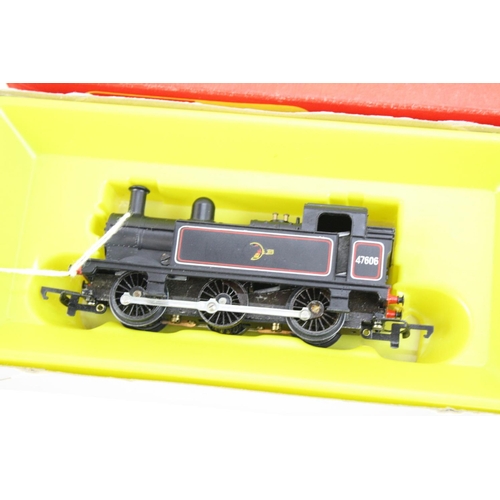 93 - Two boxed Hornby OO locomotives to include R052 BR 0-6-0 Tank Locomotive & R515 GWR 0-6-0 PT Locomot... 