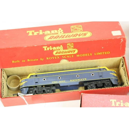 98 - Three boxed Triang OO gauge locomotives to include R159 Double Ended Diesel loco, R59 2-6-2 Class 3M... 