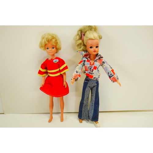 336 - Two original Hong Kong Sindy dolls with clothing and accessories, both appearing vg, with some custo... 