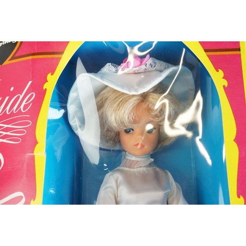 357 - Two original boxed Pedigree Sindy dolls to include Bride 44957 (vg, gd box) and 12GSS14 Auburn in go... 