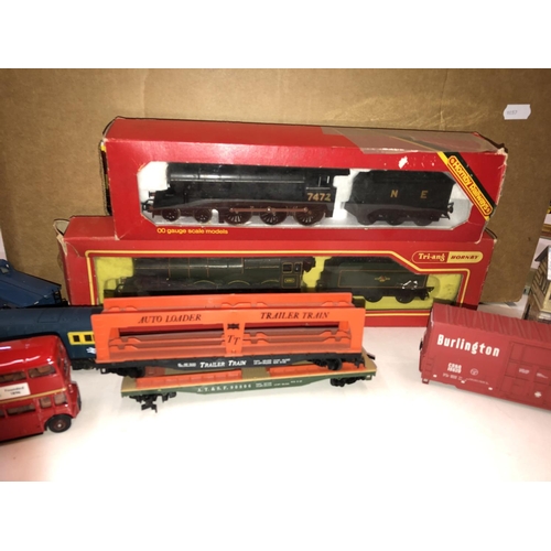 62 - Large quantity of OO gauge model railway to include boxed Triang Hornby R759 Hall Class Locomotive, ... 