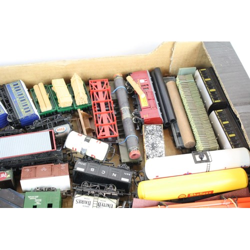 111 - 40 OO gauge items of rolling stock to include Wrenn, Hornby, Triang, Mainline, Lima etc, featuring C... 