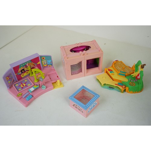 346 - 14 x  playworn Bluebird & Mattel Polly Pocket sets, unchecked for completeness.