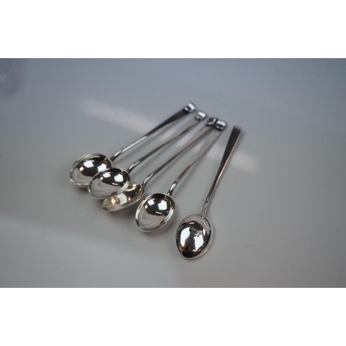 218 - Selection of mainly Silver Items including Tea and Coffee Spoons, Set of Six Silver Buttons, Silver ... 