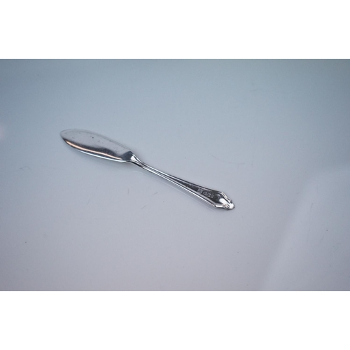218 - Selection of mainly Silver Items including Tea and Coffee Spoons, Set of Six Silver Buttons, Silver ... 