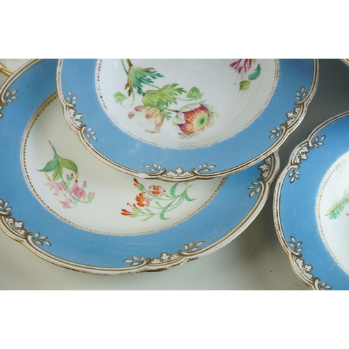 67 - Extensive late 19th Century English porcelain dinner service