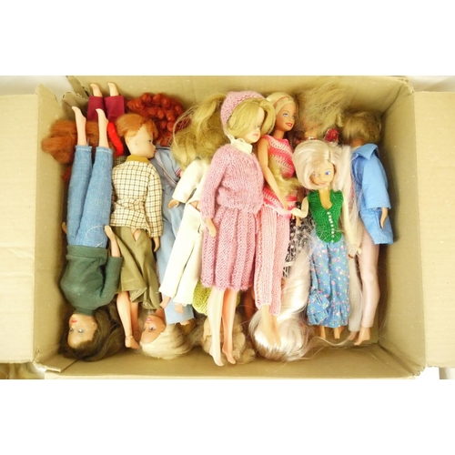 110 - 20 x Playworn contemporary dolls to include Sindy, Mattel Barbie, Simba etc