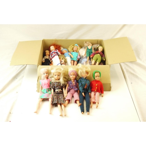 111 - 23 x Playworn contemporary dolls to include Tressy, MGA Bratz, Model Toys Ltd, etc