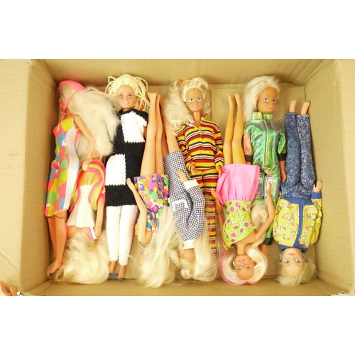 112 - 22 x Playworn contemporary dolls to include Hasbro Sindy, Mattel Barbie, etc