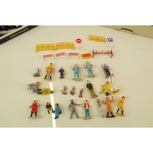 46 - Large quantity of Tonka wheel, plus plastic figures and accessories, and Corgi Sikur, Dinky, etc rel... 