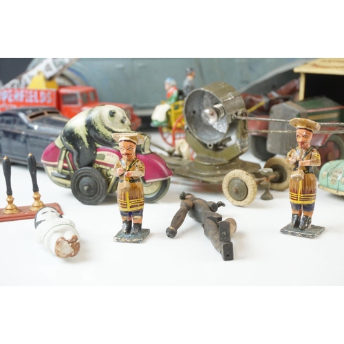 5 - Collection of early - mid 20th C tin plate and diecast models to include Wells O London tin plate, C... 