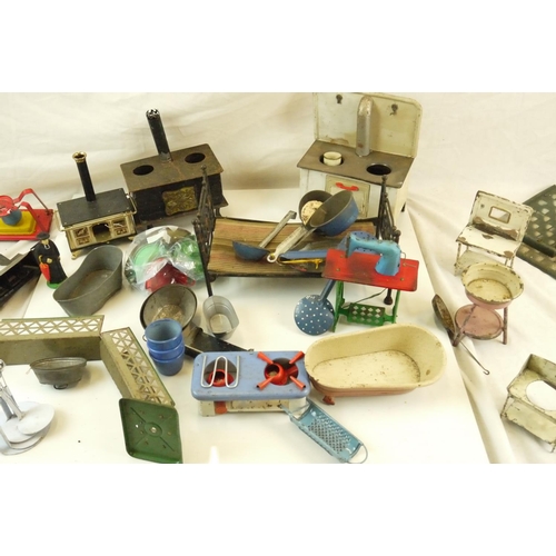 55 - Quantity of vintage tin plate and metal dolls house furniture and accessories to include tin bath, b... 