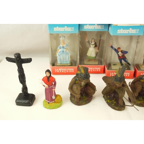 65 - Five original Elastolin Native American figures plus 7 x boxed Starlux La Revolution Francaise figur... 