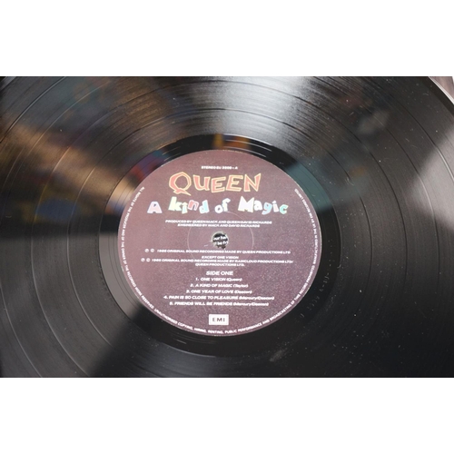 129 - Vinyl - Queen collection of 5 LP's to include A Kind Of Magic,, The Works, Live Magic, News Of The W... 