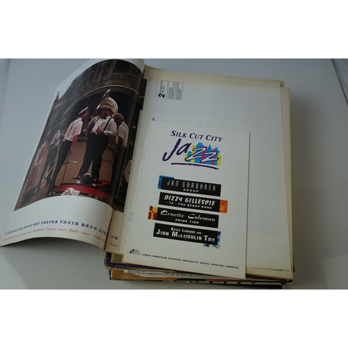 147 - Memorabilia - music magazines and sheet music including Jazz & Blues, Jazz On CD, Jazz and Guitar Le... 