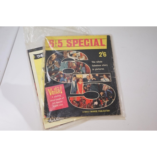 152 - Memorabilia - Gene Vincent interest & 50's/60's collection to include 6 items of sheet music Be Bop ... 