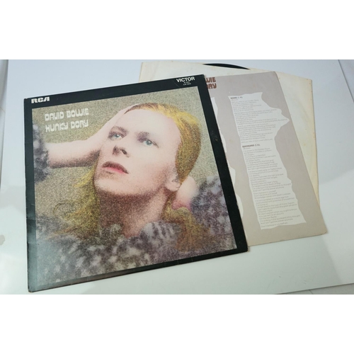 186 - Vinyl - David Bowie Hunky Dory (SF 8244) non laminated sleeve with lyric sheet.  Sleeve & Vinyl VG