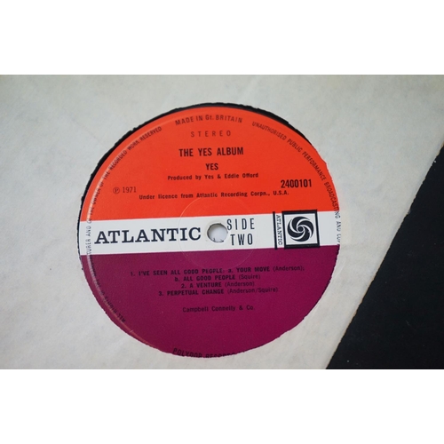 200 - Vinyl - Yes The Yes Album (Atlantic 2400101) gatefold sleeve, plum label.  Sleeve VG has some buffer... 