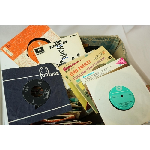 209 - Vinyl - Rock & Pop collection of approx 140 45's mainly 50's & 60's includes The Beatles and The Rol... 