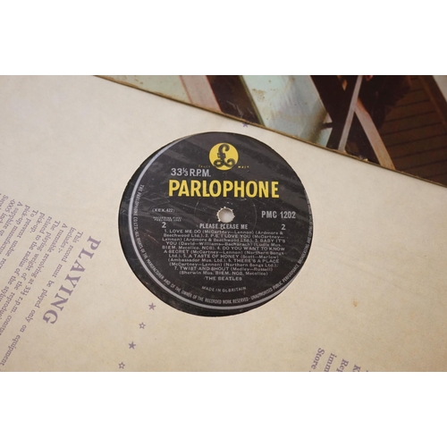 217 - Vinyl - The Beatles Please Please Me (PMC 1202) The Parlophone Co Ltd and Recording First Published ... 