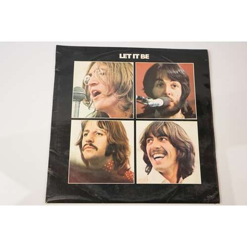 218 - Vinyl - The Beatles 4 LP's to include With The Beatles x 2 Stereo (PCS 3045) Parlophone Co Ltd plus ... 