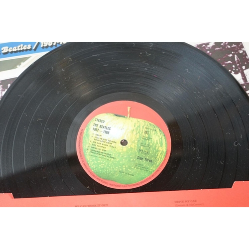 246 - Vinyl - The Beatles 3 LP's to include Sgt Pepper (PMC 7027) The Gramophone Co Ltd and Sold In UK to ... 