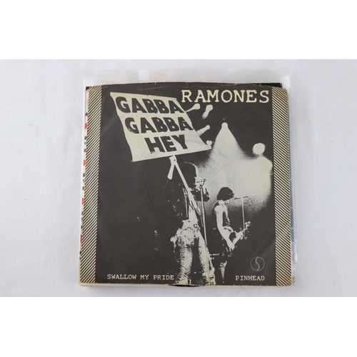 311 - NEW YORK PUNK - RAMONES / BLONDIE - PACK OF 9 RARE SINGLES INCLUDING PROMOS. 1. THE RAMONES - I REME... 