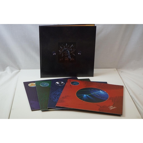 39 - Vinyl - Pink Floyd Pulse (EMI 7243 8 32700) 4 LP Box Set with book.  Box, outer sleeves, inners, boo... 