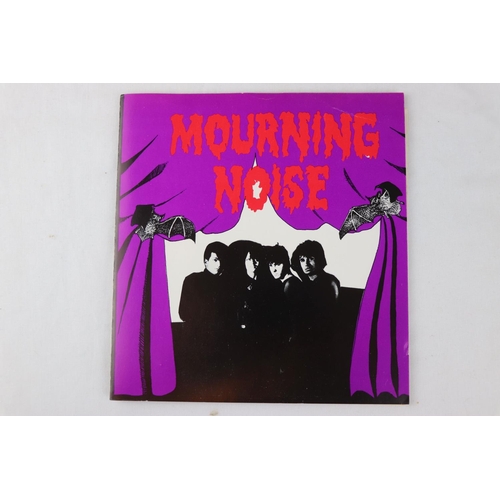 398 - U.S. HARDCORE PUNK - MOURNING NOISE - DAWN OF THE DEAD 7” E.P..   An ORIGINAL U.S. 1ST PRESSING, Rar... 