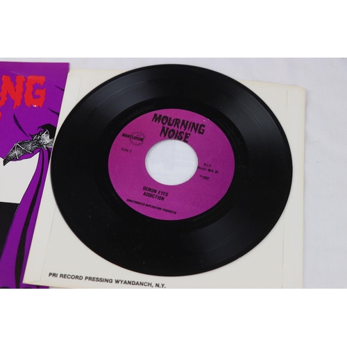 398 - U.S. HARDCORE PUNK - MOURNING NOISE - DAWN OF THE DEAD 7” E.P..   An ORIGINAL U.S. 1ST PRESSING, Rar... 