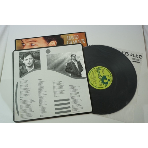 70 - Vinyl - David Gilmour 2 LP's to include On An Island (EMI 094635569513) gatefold sleeve with poster,... 