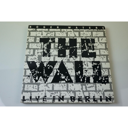 71 - Vinyl - Roger Waters 4 LP's to include Radio Kaos x 2 (EMI KA051 and Columbia FC 40795) The Wall Liv... 