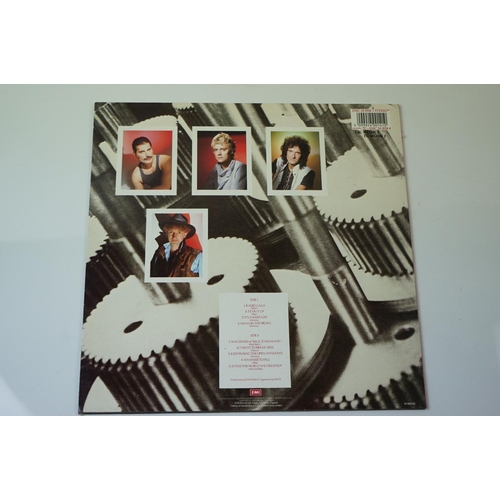 77 - Vinyl - Queen 3 LP's to include A Night At The Opera (DCC Compact Classics LPZ 2072) limited edition... 