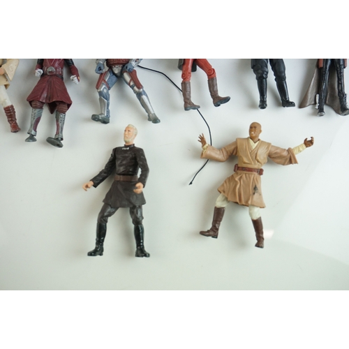 37 - 20 x Playworn Hasbro Star Wars action figures to include Mace Windu, Jango Fett, Anakin Skywalker, e... 