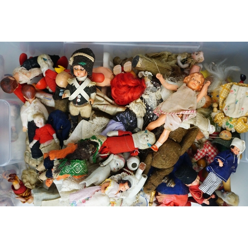 57 - Large quantity of small sized dolls to include Norah Wellings, Greek Boy (NYC) etc, plastic, cellulo... 