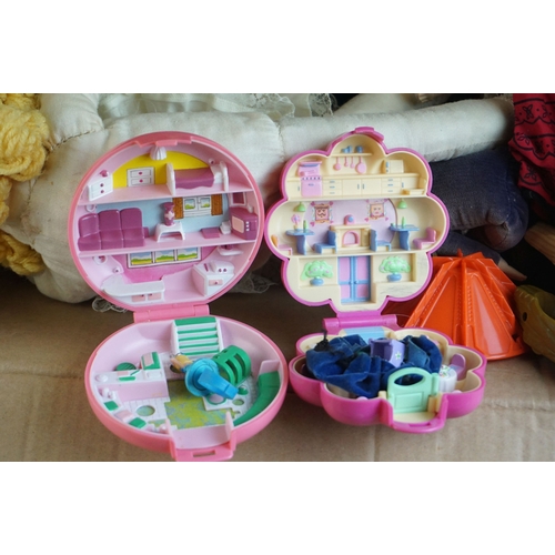 64 - Large quantity of mid 20th C onwards dolls and toys to include 2 x original Polly Pockets, tourist d... 