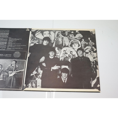 170 - Vinyl - The Beatles 3 LP's to include Please Please Me (PMC 1202) yellow/black label, The Parlophone... 