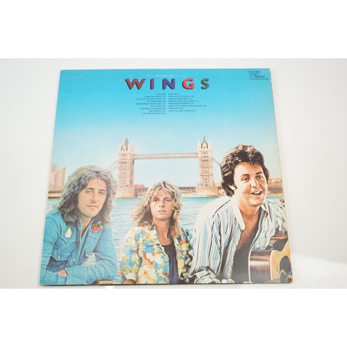 175 - Vinyl - Wings / Paul McCartney 6 LP's to include Band On The Run x 2 (one copy with Metal Badge), Ve... 