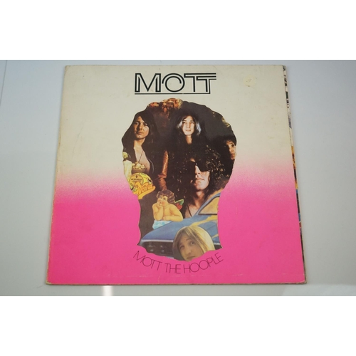 189 - Vinyl - Mott The Hoople 2 LP's to include Self Titled (CBS 69038) die-cut sleeve, gatefold with lyri... 