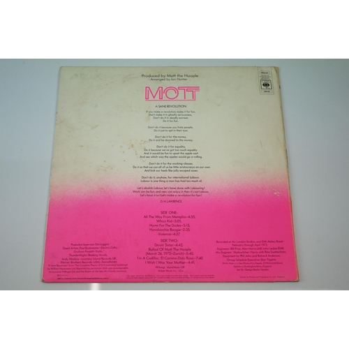 189 - Vinyl - Mott The Hoople 2 LP's to include Self Titled (CBS 69038) die-cut sleeve, gatefold with lyri... 