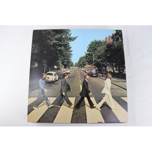 263 - Vinyl - 15 later release The Beatles LPs to include For Sale, A Hard Days Night, Help, At The Hollyw... 