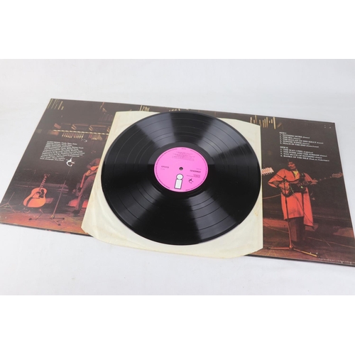 441 - Vinyl - Fotheringay self titled LP on Island ILPS9125 with pink label, gatefold sleeve with scratche... 